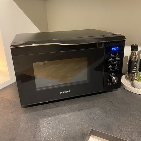 (Reservert) Samsung Mikrobølgeovn MC28M6065CK/EE