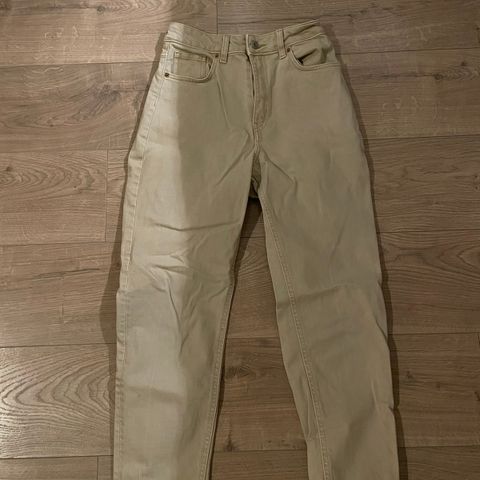 Beige jeans