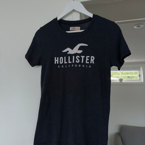 Hollister blå t-skjorte str. s