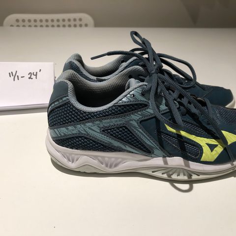 Mizuno Lightning star z6 Jr str 36 hallsko