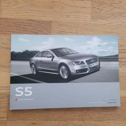 Brosjyre Audi S5 2011 (April 2010)