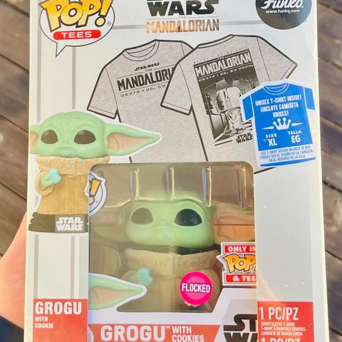 Funko Pop! Grogu w/ Cookies (Flocked) (Pop! + XL Tee Set) | The Mandalorian