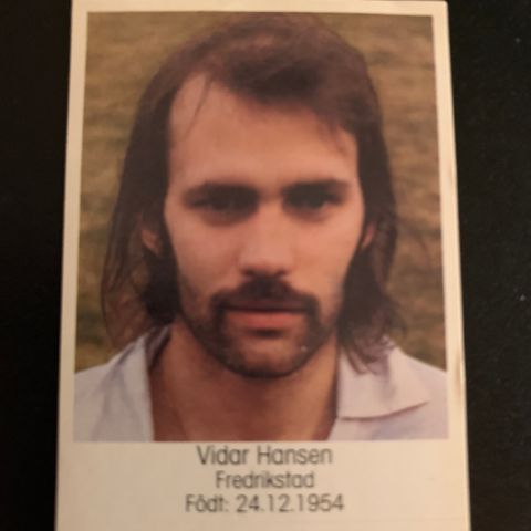 Vidar Hansen Fredrikstad Lillestrøm 1983 sjeldent fotballkort klistremerke