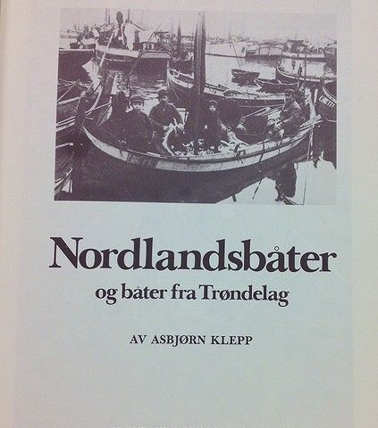 NORLANDSBÅTER og båter fra Trøndelag. GRØNDAHL og søn forlag.