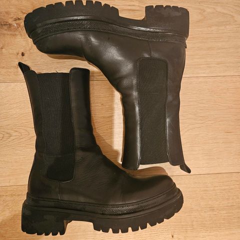 Laura Bellariva boots