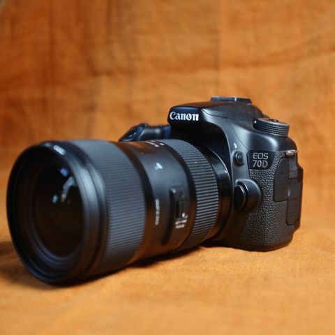 Canon EOS 70D + 2 batterier