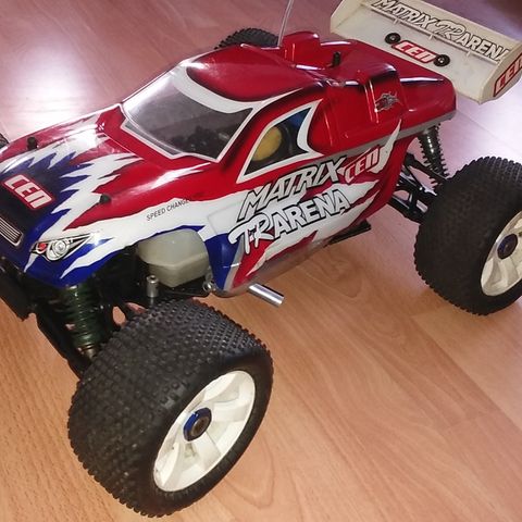 1/8 Nitro Monster truck / Stadium truck. S. riml...