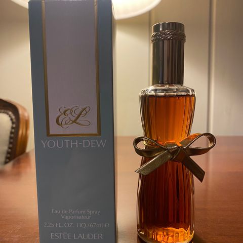 Estee Lauder - Youth Dew - kun testet 3 spray - eske