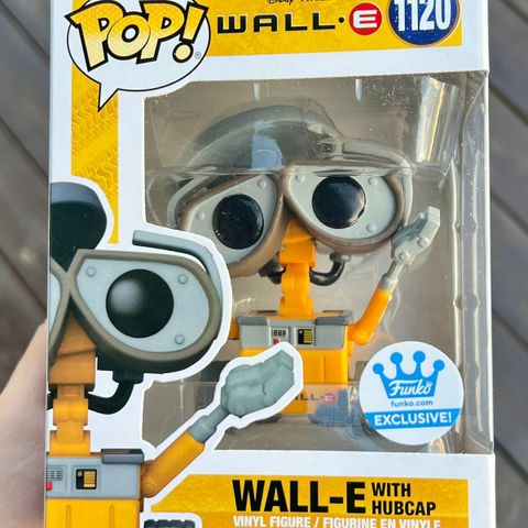 Funko Pop! Wall-E with Hubcap | Disney (1120) Excl. to Funko-Shop