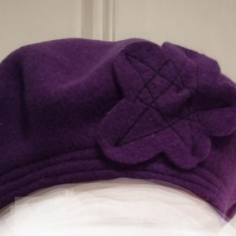 Pure New Wool WOOLMARK beret (NY)