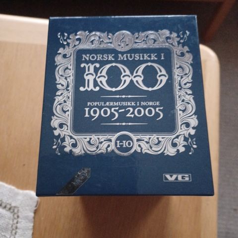 CD samling Norsk musikk i 100 utgitt av VG Kr 700