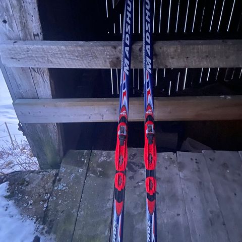 Madshus ski