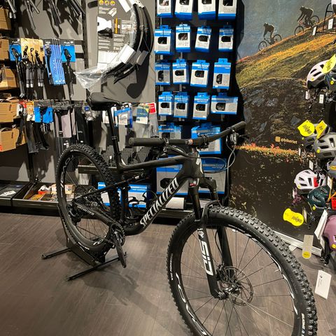 Specialized Epic Expert 2023