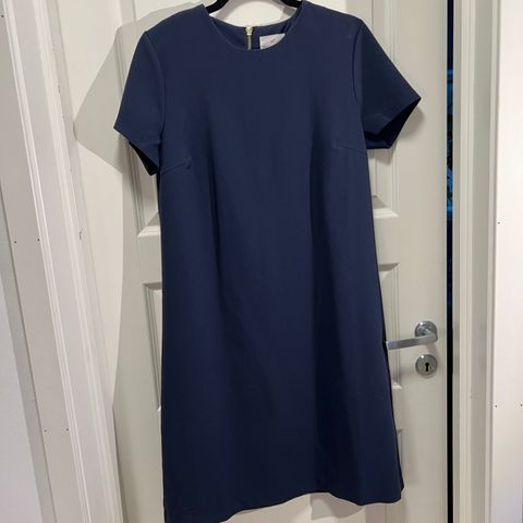 Marineblå kjole, M