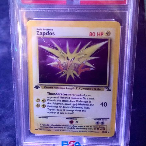 Pokemon Zapdos Holo 1st Edition 15/62 Fossil - PSA 8 NM/M