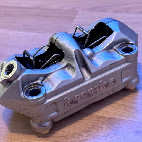 Brembo Venstre Caliper