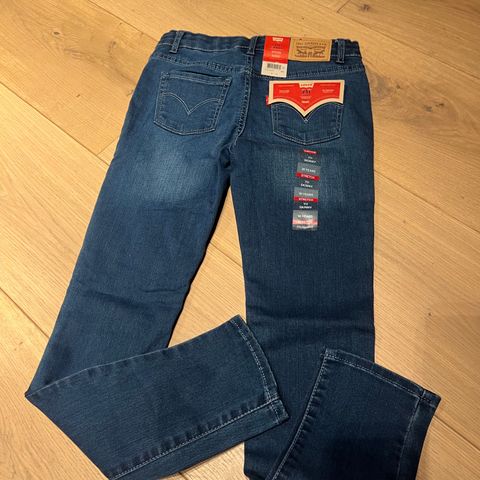 NY Levis 711 skinny str 10 år