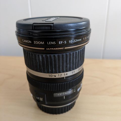 Canon EF-S 10-22mm f/3.5-4.5 USM