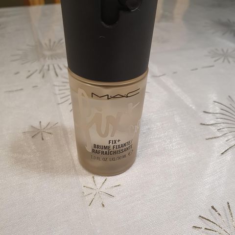 MAC Fix Plus Coconut. Brume Fixante