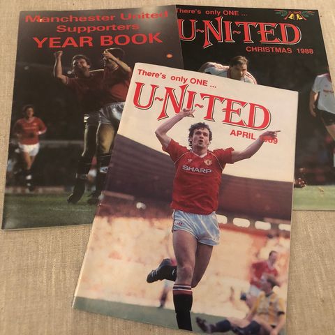 Manchester United - komplett sett av supporterblader fra 1988/89