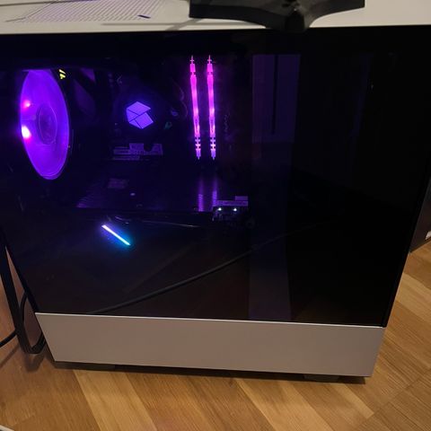 Kraftig Gaming PC // 1,5TB SSD // AMD Radeon rx 5700 // Ryzen // 16GB RAM