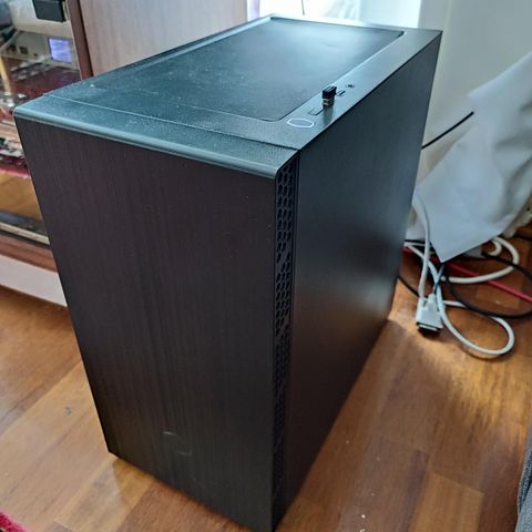 Core i7-8700 (6C/12T), 16GB Ram, 500GB SSD, GTX 1060