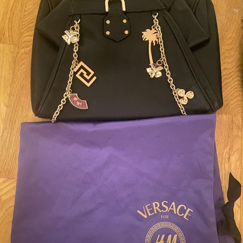 Svart veske - Versace For HM - Limited Edition H&M