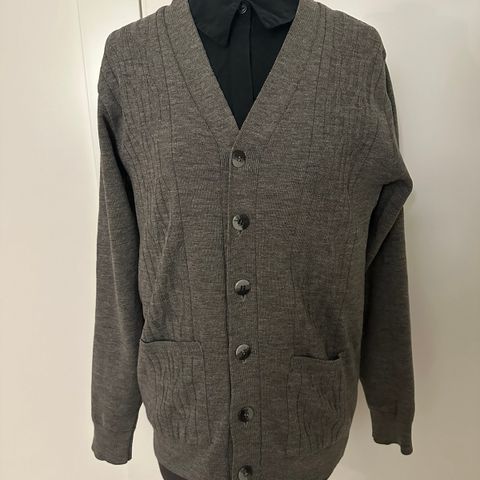 Cardigan i 100 % ull