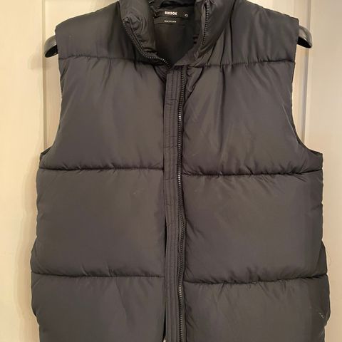 vest