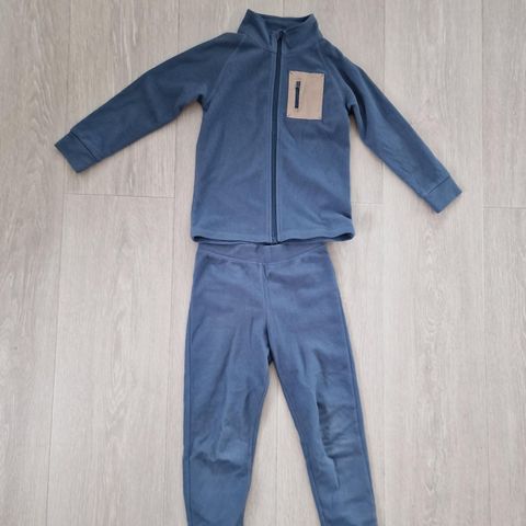 Fleece jakke og bukse str 122/128