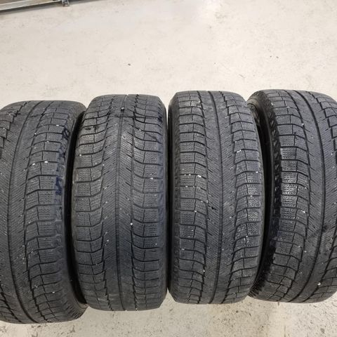 Fire Vinterdekk til salgs 235/55R18