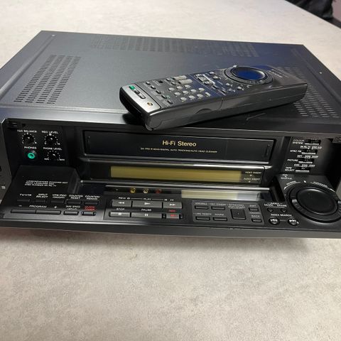 Sony videospiller/videorecorder VHS - veldig bra modell
