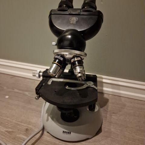 Mikroskop zeizz standard selges
