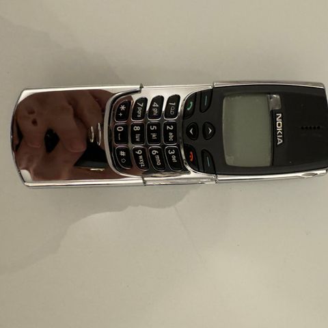 SAMLEROBJEKT - NOKIA NSE-6NX MODELL: 8810 BILLIG!