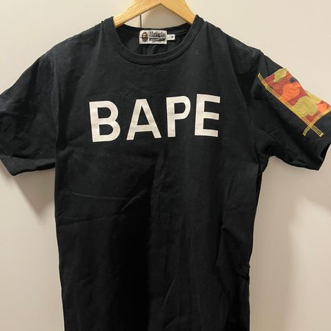 BAPE T-skjorte str. M