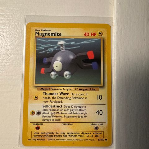 Magnemite #53 Pokemon Base Set #1 igjen