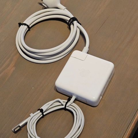 85W MagSafe Power Adapter