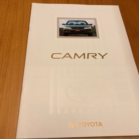 BILBROSJYRE - TOYOTA CAMRY - 1998