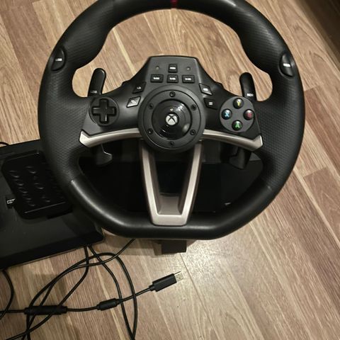 Xbox Hori racing wheel