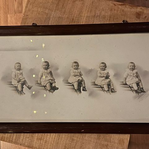 Vintage Ramme med gamle babybilder