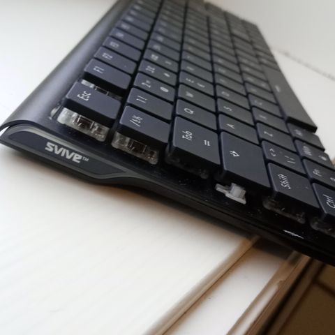 Svive keyboard svart rgb
