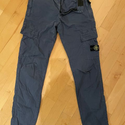 Stone Island cargo. Som ny!