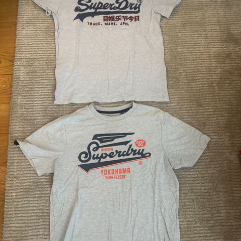 God kvalitets t-skjorter fra Superdry- pent brukt str M - 99kr stk