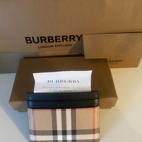 Burberry lommebok (med kvittering)