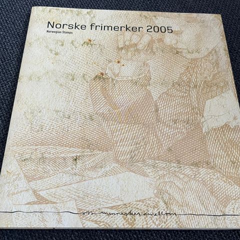 Årssett «Norske Frimerker / Norwegian Stamps 2005»