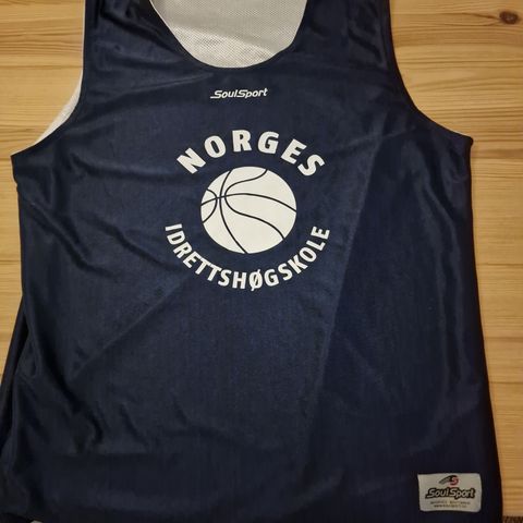 Norges idrettshøgskole - basketball treningsdrakt