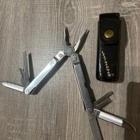 Leatherman supertool 0397 med skinnetui