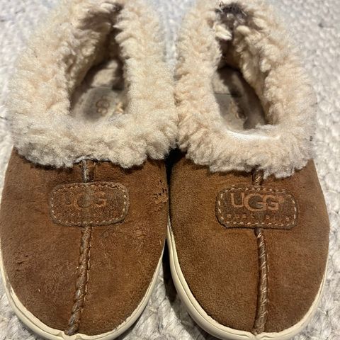 UGG tøfler, str 30