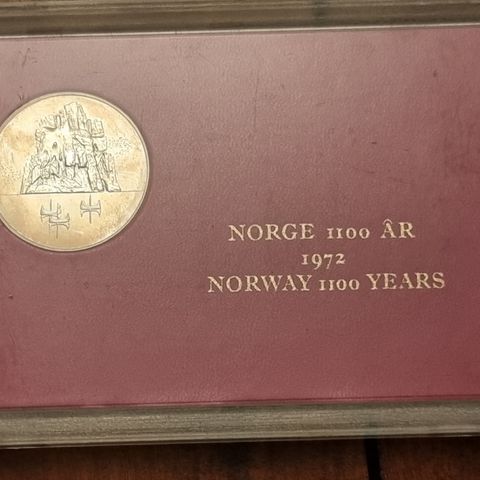 Norge 1100 år, 1972 - 50 grams sølvmedalje