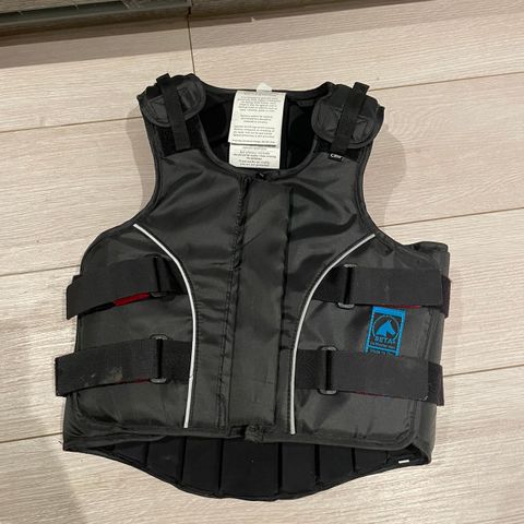 Ridevest, rideutstyr